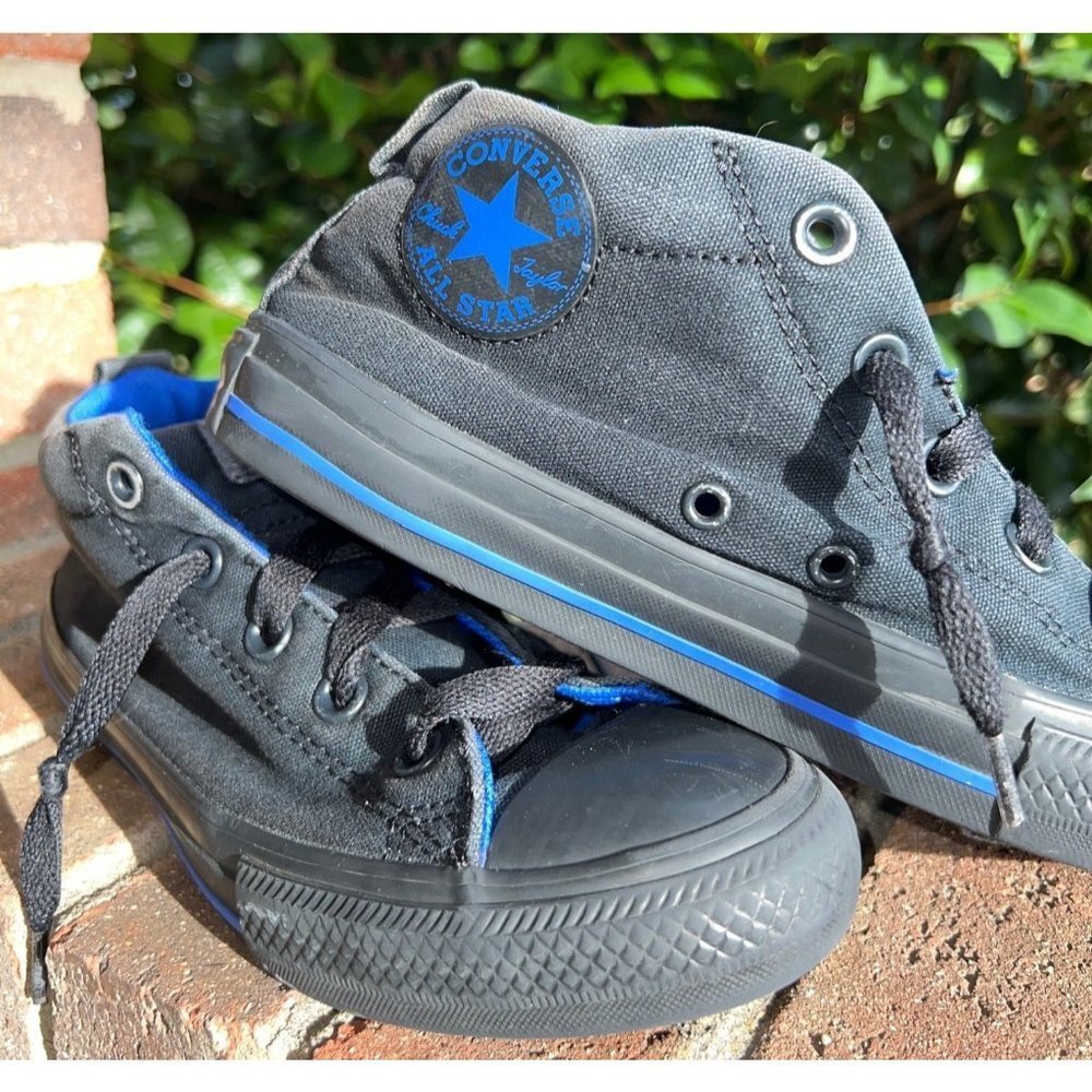 Chuck Taylor”s Black & Blue Lo Top Allstars Converse - 4